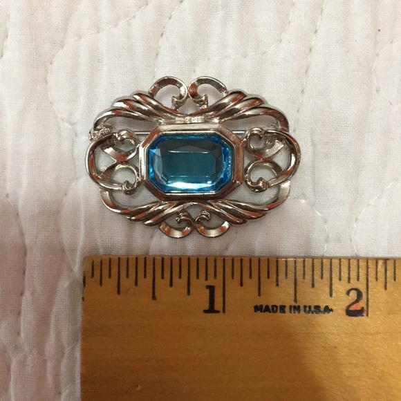 Silver Pin - Picture 3 of 3